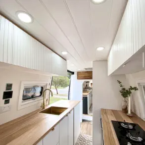 Recycled Timber Benchtops, Photo credit: @the.dailyexpress
