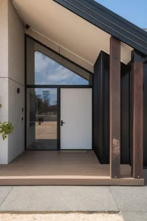 Constructed by: Pivot Homes, Material Partner: Timberzoo