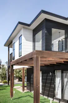New Roughsawn Timber, Photo credit: Pivot Homes